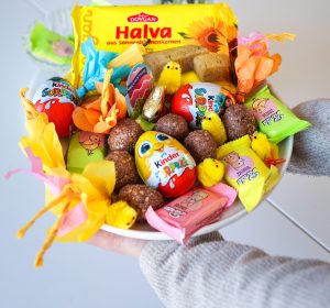 halvaapallot resepti pääsiäiseen kulhossa